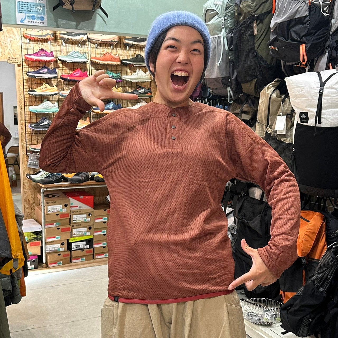 TAKIASEZOKUアクシーズクインオクタシャツサンカクスタンド×凌L TAKIASEZOKUアクシーズクインオクタシャツサンカクスタンド×凌L